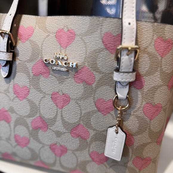 Coach Mollie Tote 25 In Signature Canvas With Heart Print CP057 - Picture 9 of 9